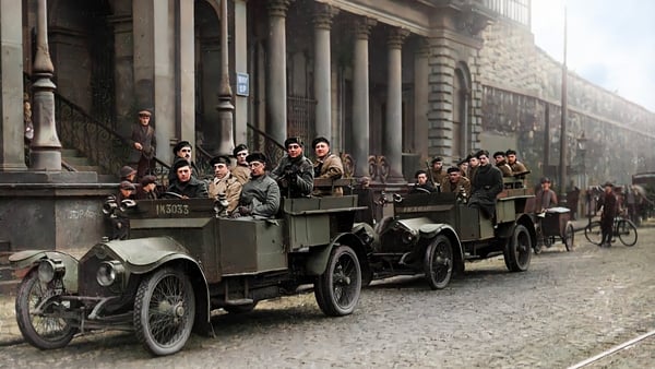 Colourised photograph of British soldiers