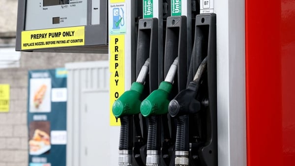 With crude oil prices at a four-year low, will petrol prices drop to €1.50 per litre as they were in 2021?