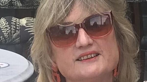 Roslyn Dee, writer