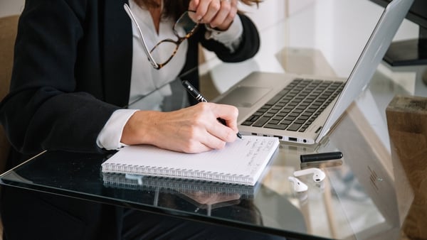 Just over one third of firms require staff to present on a number of core days, a slight increase on previous years