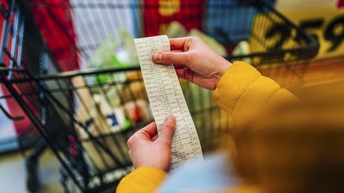 Households with older children were at a greater risk of income inadequacy when dependent on social welfare